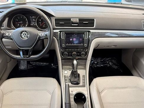 Used 2018 Volkswagen Passat 2.0T SE w/ SE Lighting Package FWD image 20