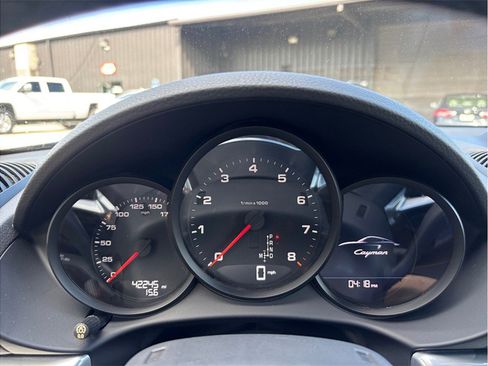 Used 2019 Porsche 718 Cayman RWD image 20