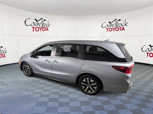 Used 2025 Honda Odyssey EX-L image 8