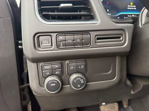 Used 2023 Chevrolet Tahoe RST AWD/4WD image 12