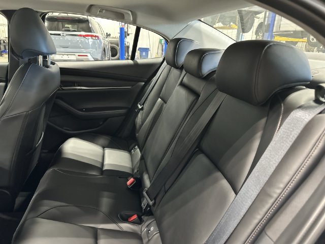 New 2026 MAZDA MAZDA3 2.5 S Sedan w/ Preferred Pkg FWD image 31