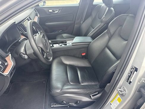 Used 2024 Volvo S60 B5 Plus FWD image 10
