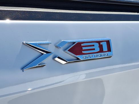 Used 2023 GMC Sierra 1500 Elevation image 10