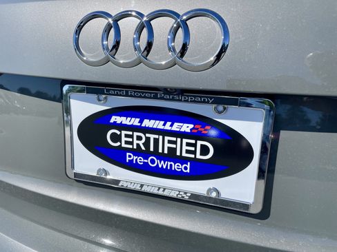 Used 2020 Audi Q3 2.0T Premium w/ Convenience Package AWD/4WD image 39