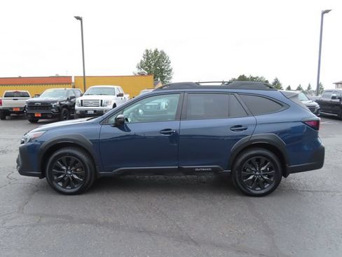 Used 2023 Subaru Outback Onyx Edition XT AWD/4WD image 4