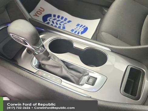 Used 2023 Chevrolet Malibu LT image 14