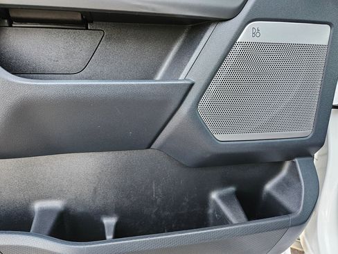 Used 2023 Ford F150 Lariat w/ Trailer Tow Package image 17