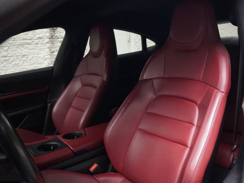 Used 2021 Porsche Taycan RWD image 14