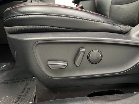 Used 2025 Ford Escape ST-Line AWD/4WD image 10