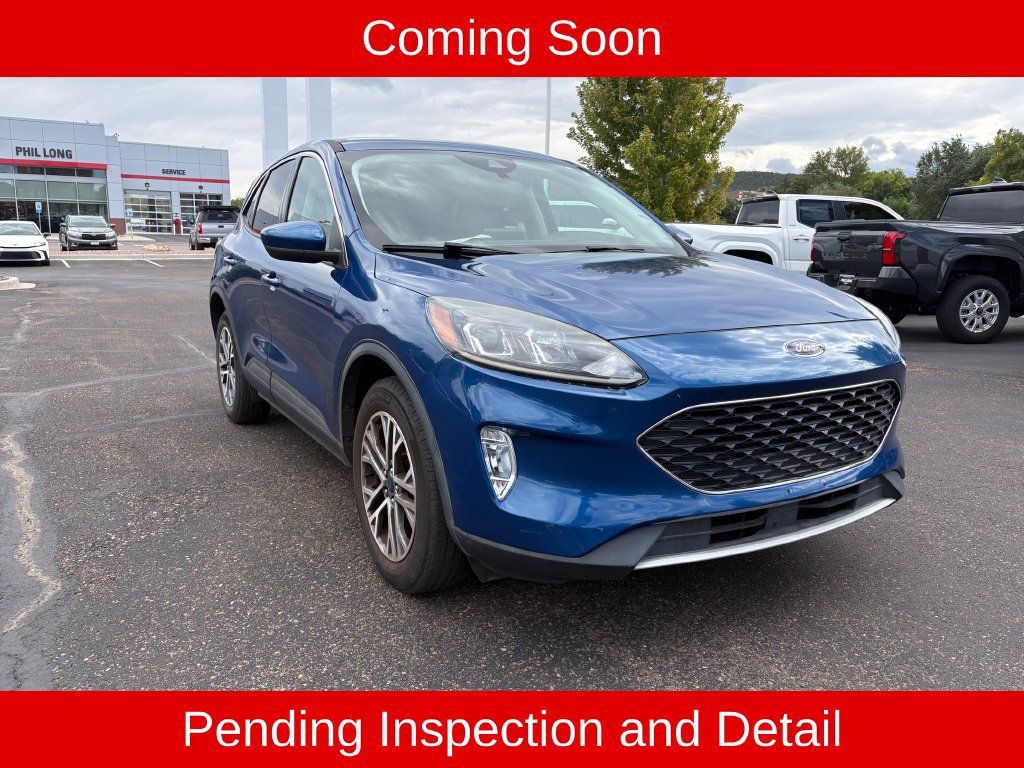 Used 2022 Ford Escape SEL AWD/4WD image 3