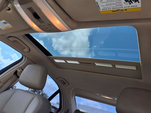 Used 2009 Mercedes-Benz C 300 Sedan image 5