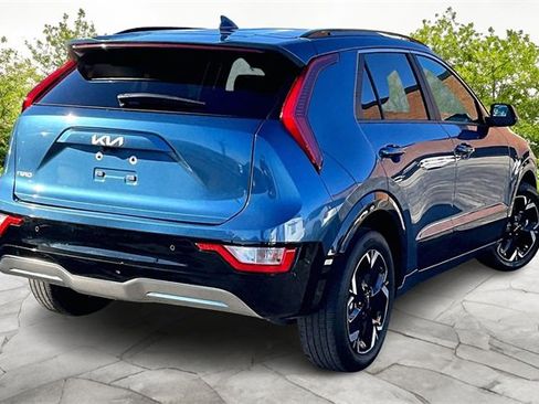 Certified 2024 Kia Niro Wind image 2