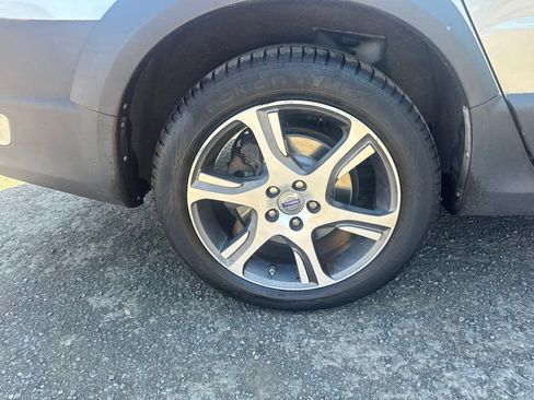 Used 2013 Volvo XC70 T6 AWD/4WD image 24
