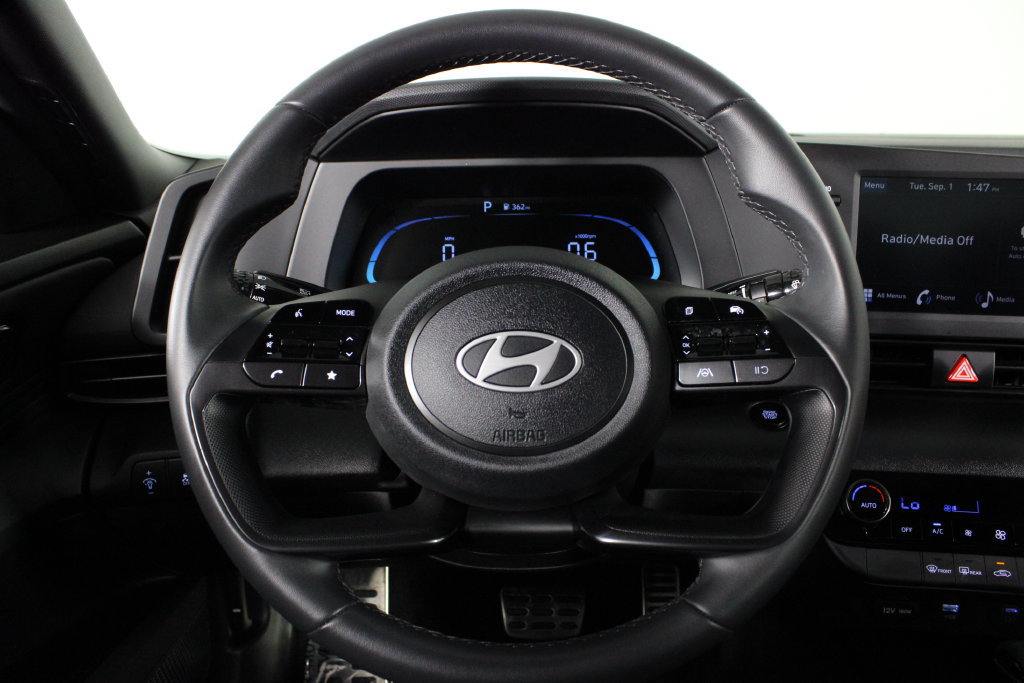 Certified 2026 Hyundai Elantra Sport FWD image 25
