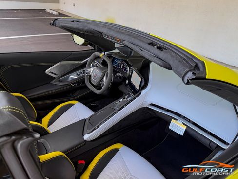 Used 2022 Chevrolet Corvette Stingray Premium Conv image 34