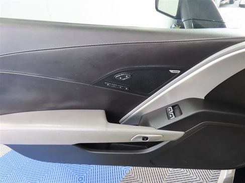 Used 2019 Chevrolet Corvette Stingray Convertible w/ 3LT Preferred Equipment Group RWD image 30