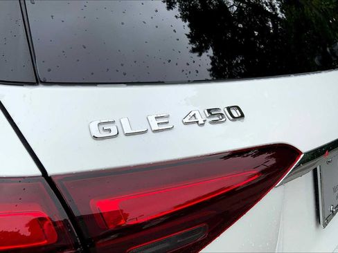 Certified 2026 Mercedes-Benz GLE 450 4MATIC image 19