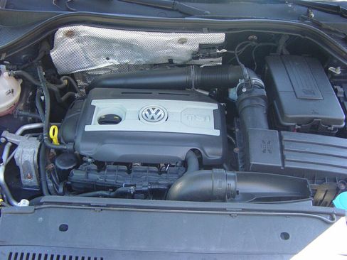 Used 2017 Volkswagen Tiguan S AWD/4WD image 15