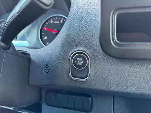 Used 2024 Mercedes-Benz Sprinter 2500 image 24