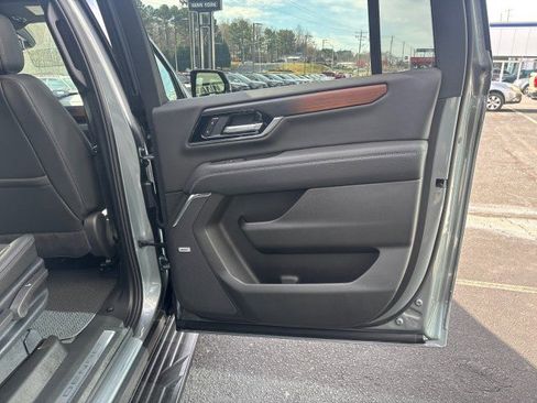 New 2026 GMC Yukon XL Denali image 38