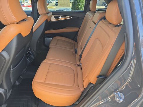 Certified 2023 Lincoln Nautilus Black Label w/ Class II Trailer Tow Package image 13