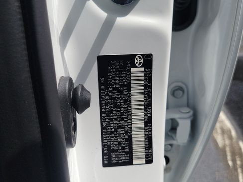 Used 2026 Toyota Corolla LE FWD image 27