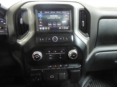 Used 2019 GMC Sierra 1500 4x4 Double Cab w/ Convenience Package image 16