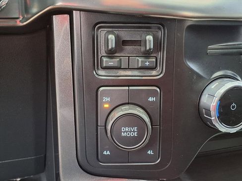 Used 2023 Ford F150 Lariat w/ Equipment Group 502A High image 32