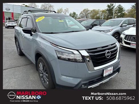 Used 2022 Nissan Pathfinder SL w/ SL Premium Package AWD/4WD image 1
