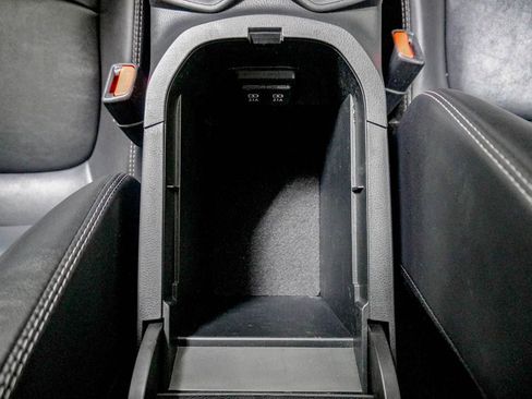 Used 2020 Toyota RAV4 XLE Premium image 30