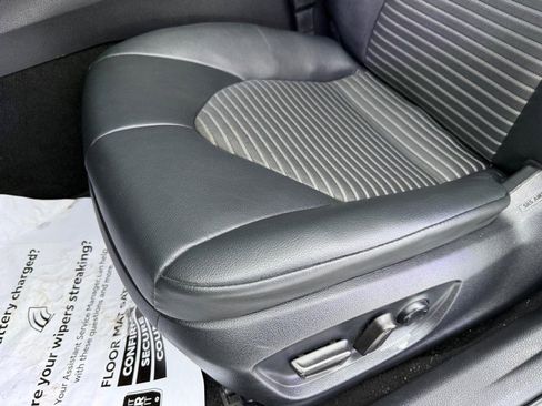 Used 2024 Toyota Camry SE w/ Cold Weather Package image 17