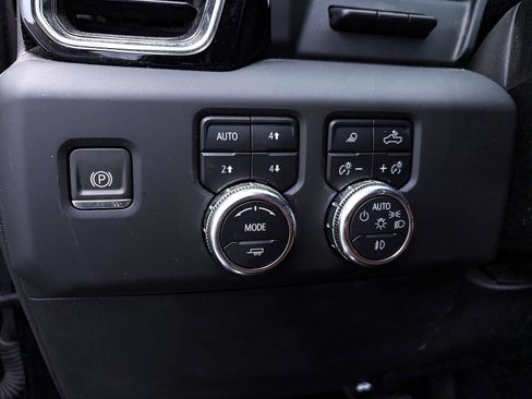 Used 2024 GMC Sierra 1500 Denali Ultimate AWD/4WD image 7