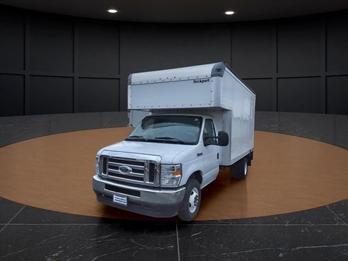 New 2024 Ford E-350 and Econoline 350 Super Duty w/ Power Windows & Locks Group image 4