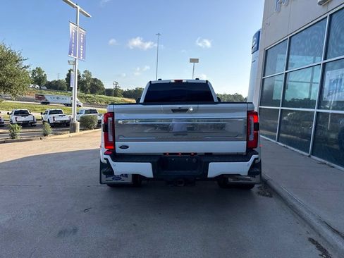 Used 2024 Ford F350 Platinum w/ FX4 Off-Road Package AWD/4WD image 6
