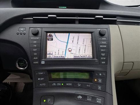 Used 2010 Toyota Prius Three image 13