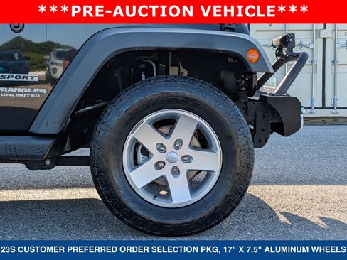 Used 2013 Jeep Wrangler Unlimited Sport AWD/4WD image 12