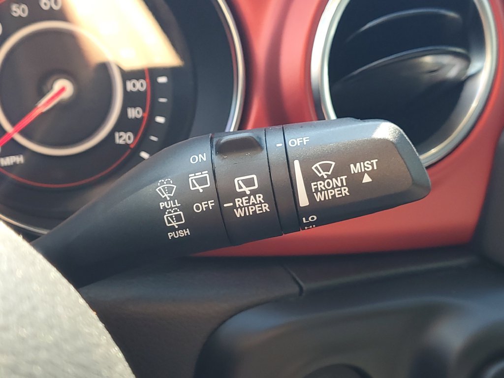 Used 2022 Jeep Wrangler Unlimited Rubicon AWD/4WD image 21