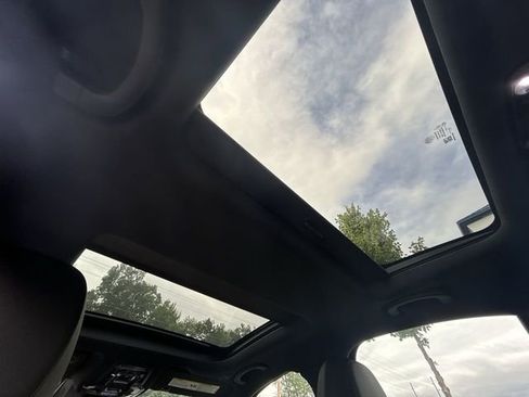 New 2025 Alfa Romeo Giulia AWD w/ Driving Assist Package image 14