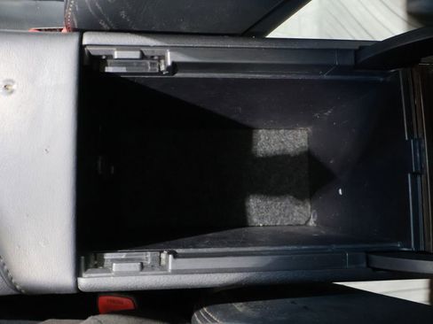 Used 2013 Toyota Avalon XLE FWD image 31