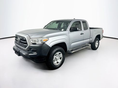 Used 2019 Toyota Tacoma SR RWD image 3