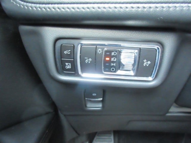 Used 2023 Lincoln Nautilus Reserve w/ Monochromatic Package AWD/4WD image 30
