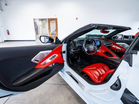 Used 2021 Chevrolet Corvette Stingray Preferred Conv w/ Battery Protection Package image 33