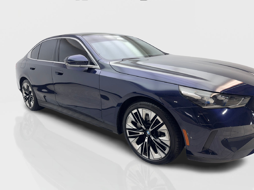 Used 2024 BMW 530i w/ Executive Package RWD image 14