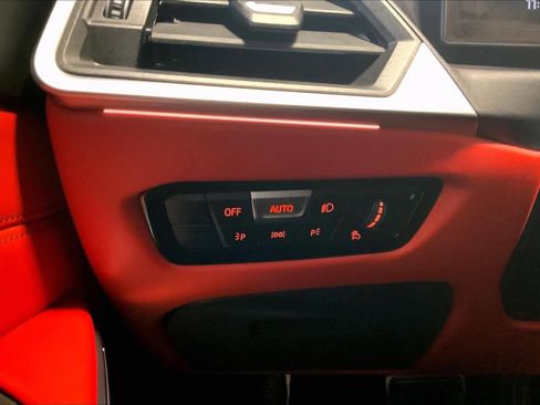 Used 2023 BMW M3 Competition w/ M Carbon Exterior Package image 33