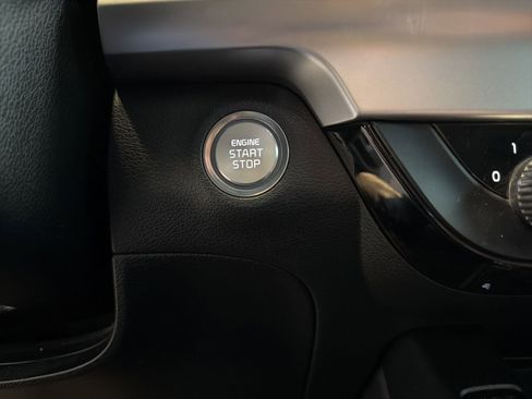 Used 2020 Kia Telluride S AWD/4WD image 28