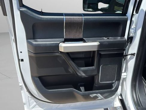 Used 2020 Ford F350 Lariat w/ Lariat Value Package AWD/4WD image 16