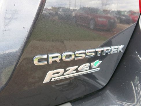Used 2017 Subaru Crosstrek 2.0i Premium image 10