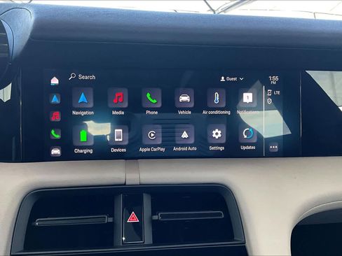 Used 2022 Porsche Taycan image 31