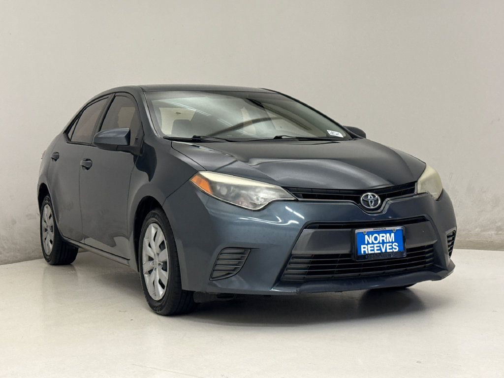 Used 2015 Toyota Corolla LE FWD image 4