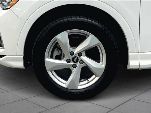 Used 2022 Audi Q3 2.0T Premium w/ Convenience Package image 11